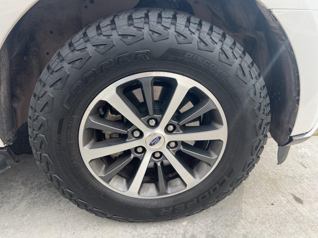 used 2018 Ford Expedition car, priced at $12,999