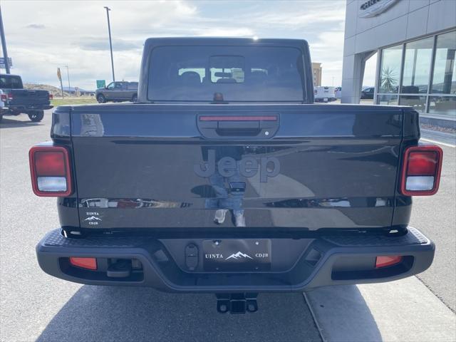 new 2025 Jeep Gladiator car, priced at $40,152