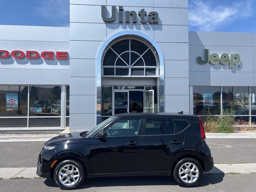 used 2021 Kia Soul car, priced at $14,129