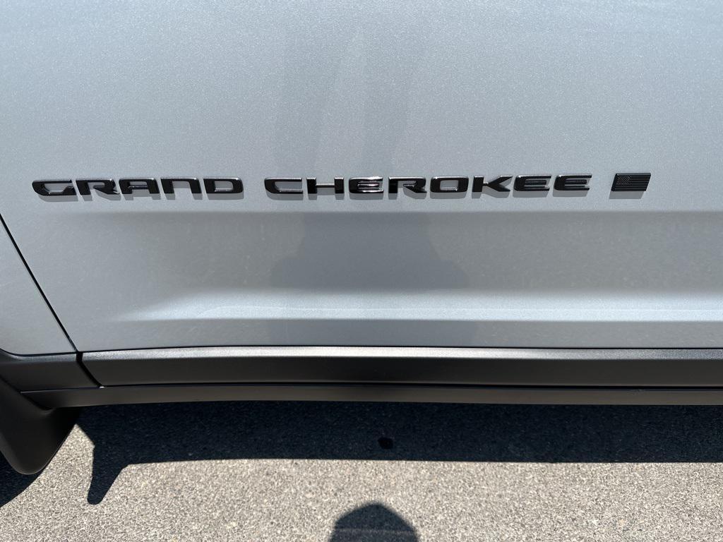 new 2025 Jeep Grand Cherokee L car, priced at $46,382