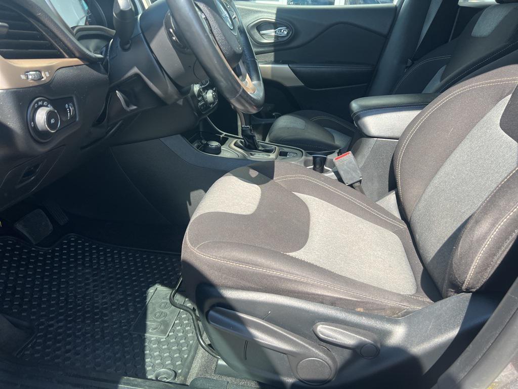 used 2018 Jeep Cherokee car, priced at $13,800