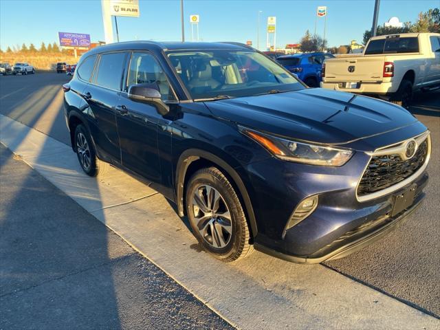 used 2021 Toyota Highlander car, priced at $31,769