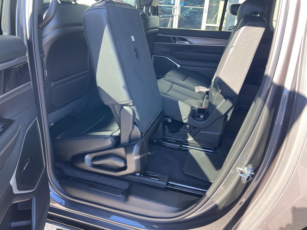 new 2025 Jeep Wagoneer L car, priced at $63,758