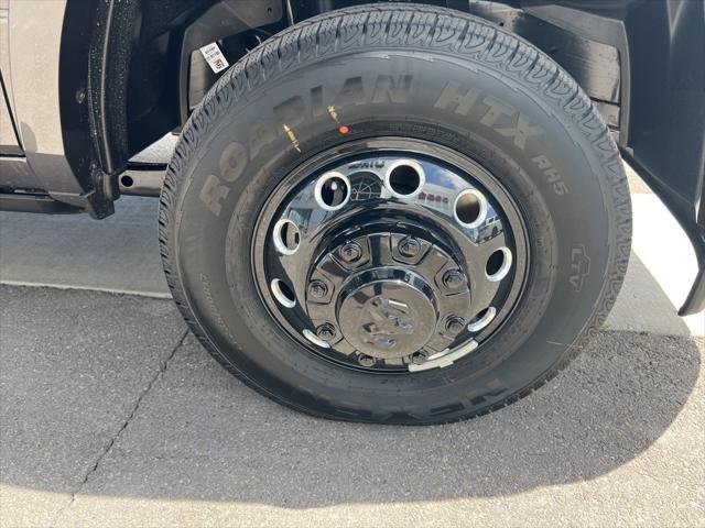 new 2025 Ram 3500 car, priced at $91,748