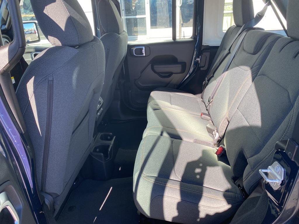 new 2025 Jeep Wrangler car, priced at $37,787