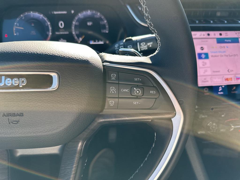 new 2025 Jeep Grand Cherokee L car, priced at $49,571