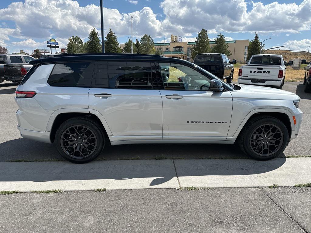 new 2025 Jeep Grand Cherokee L car, priced at $61,352