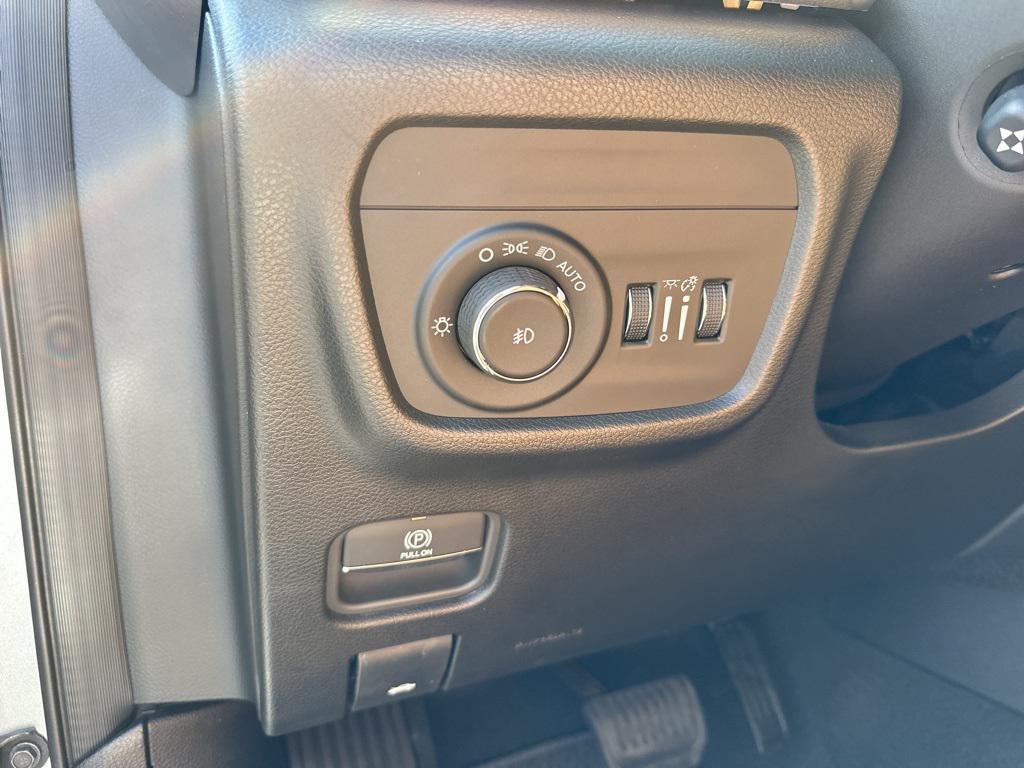 new 2025 Jeep Grand Cherokee L car, priced at $61,352