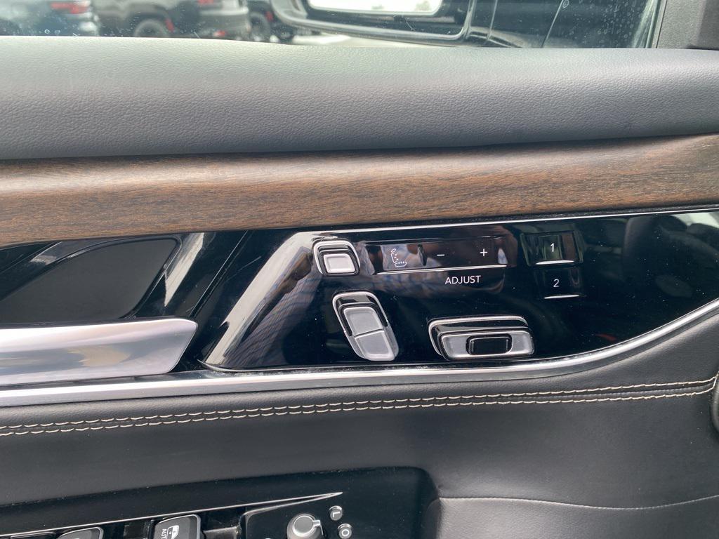 used 2023 Jeep Grand Wagoneer car, priced at $47,999