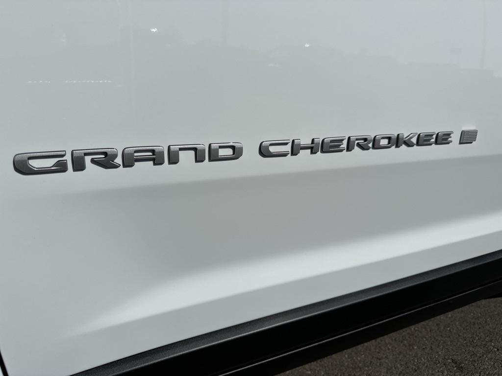 new 2025 Jeep Grand Cherokee L car, priced at $43,042
