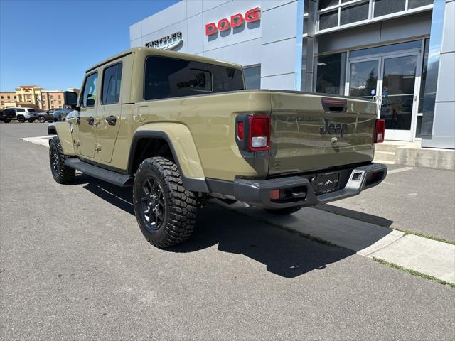 new 2025 Jeep Gladiator car, priced at $45,867