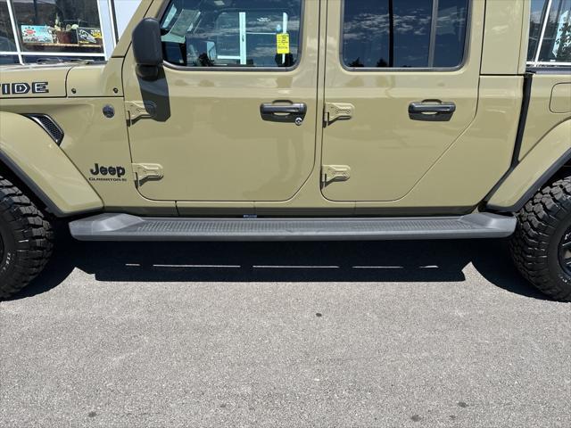 new 2025 Jeep Gladiator car, priced at $45,867