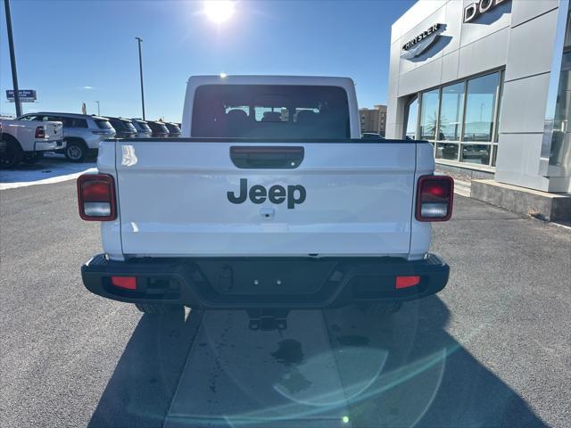 new 2025 Jeep Gladiator car, priced at $39,100