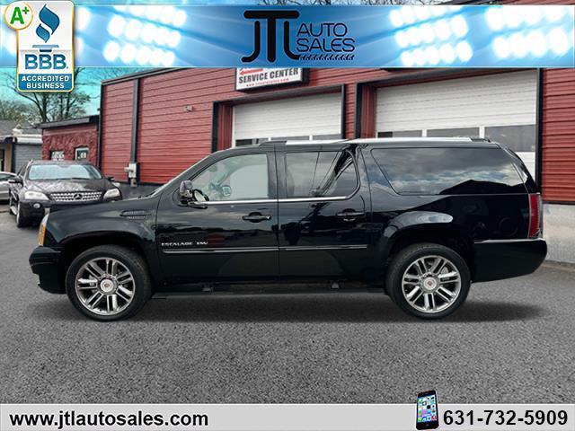 used 2014 Cadillac Escalade ESV car, priced at $22,590