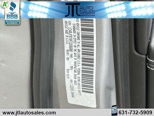 used 2015 Jeep Grand Cherokee car, priced at $17,990