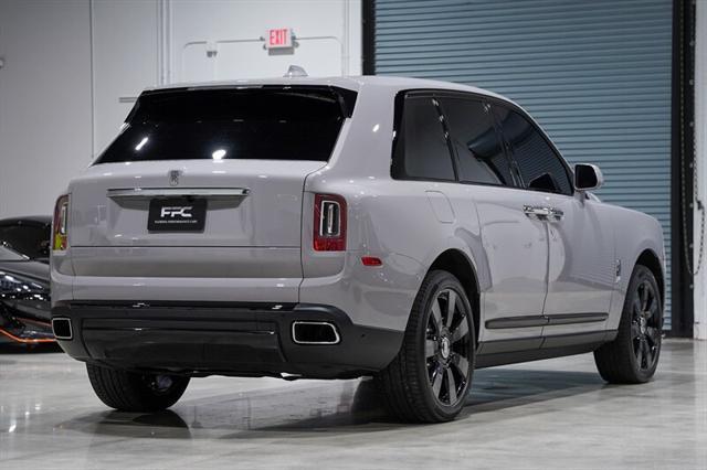 used 2022 Rolls-Royce Cullinan car, priced at $289,900