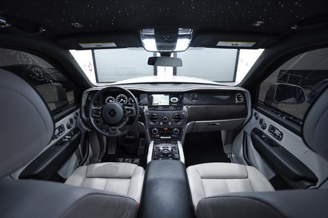 used 2022 Rolls-Royce Cullinan car, priced at $289,900