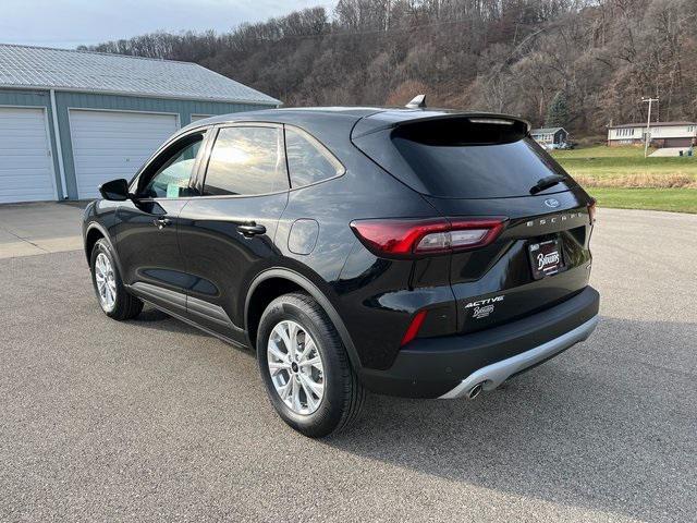 new 2025 Ford Escape car, priced at $33,075