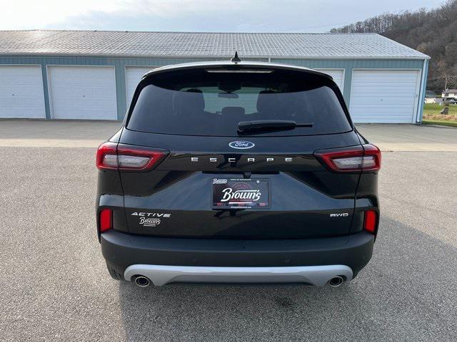 new 2025 Ford Escape car, priced at $33,075