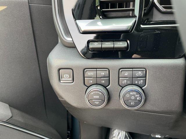 new 2025 Chevrolet Silverado 1500 car, priced at $64,470