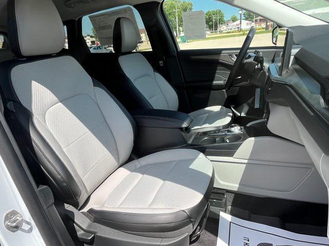 new 2025 Ford Escape PHEV car, priced at $32,156