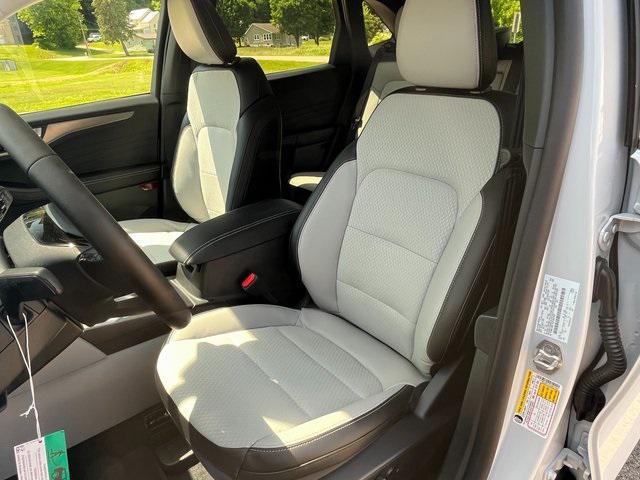 new 2025 Ford Escape PHEV car, priced at $32,156