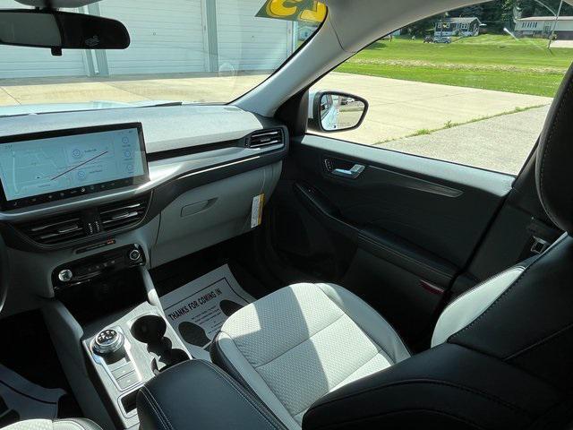 new 2025 Ford Escape PHEV car, priced at $32,156