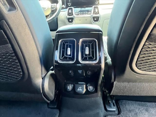 used 2023 Kia Sorento Hybrid car, priced at $33,990