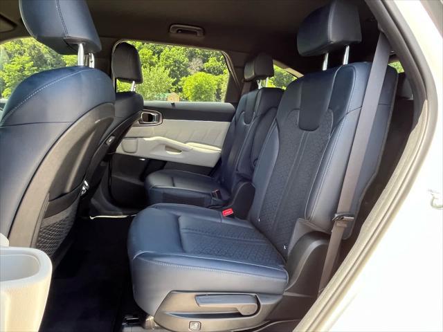 used 2023 Kia Sorento Hybrid car, priced at $33,990