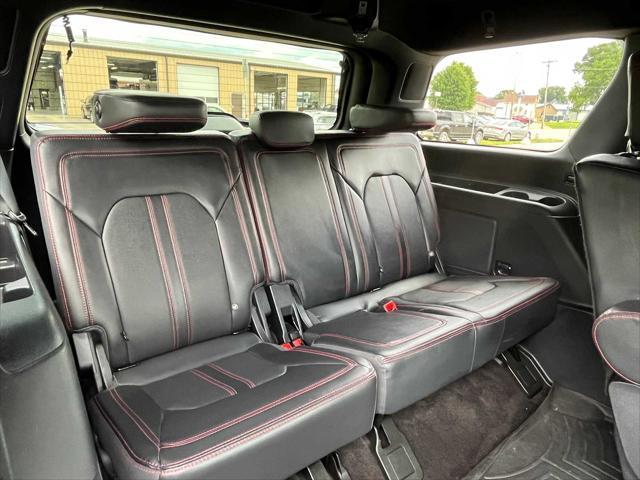 used 2022 Ford Expedition car, priced at $49,990