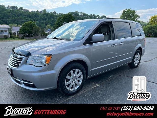 used 2016 Chrysler Town & Country car