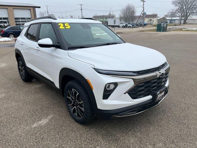 new 2025 Chevrolet TrailBlazer car, priced at $36,195