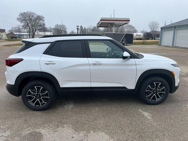 new 2025 Chevrolet TrailBlazer car, priced at $36,195