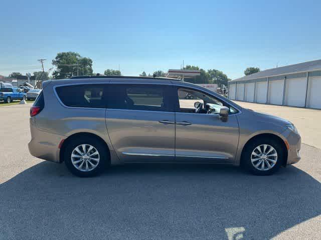 used 2017 Chrysler Pacifica car, priced at $13,400