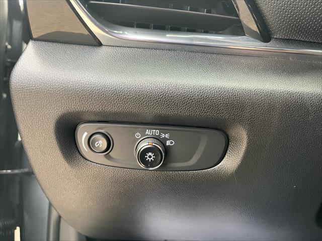 used 2023 Chevrolet Traverse car, priced at $43,990