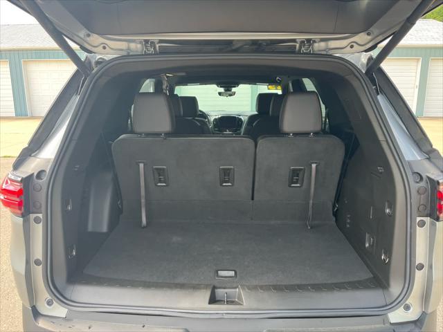 used 2023 Chevrolet Traverse car, priced at $43,990
