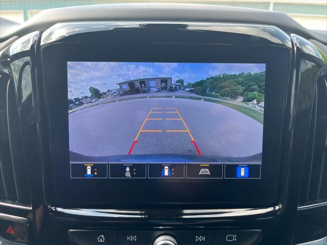 used 2023 Chevrolet Traverse car, priced at $43,990