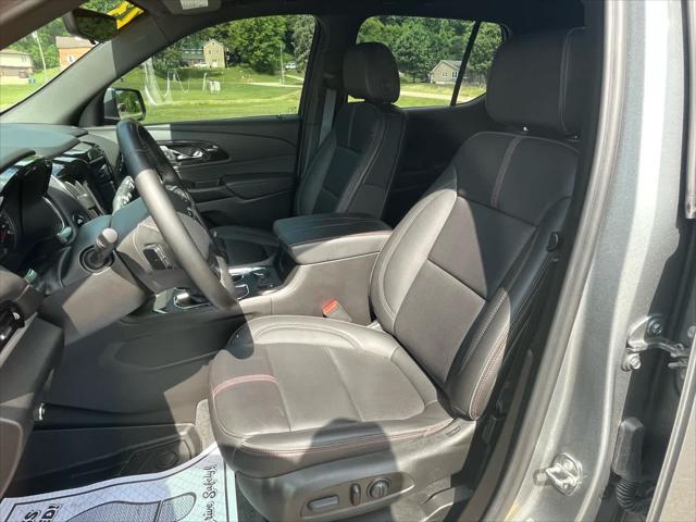 used 2023 Chevrolet Traverse car, priced at $43,990