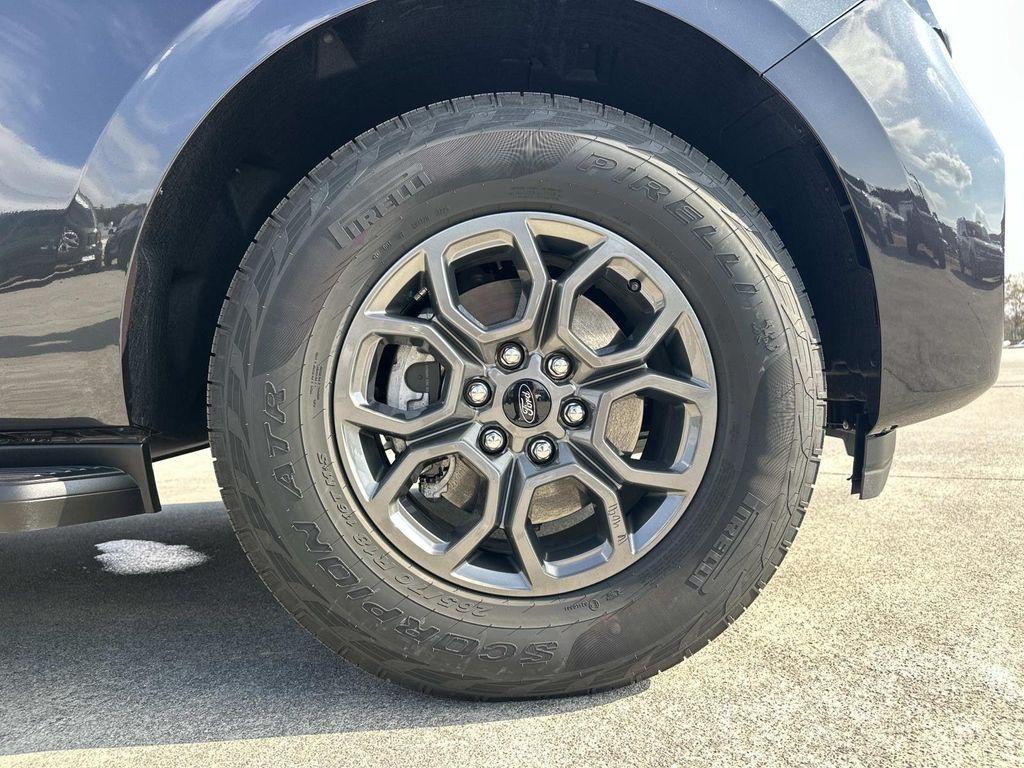 new 2025 Ford Expedition car, priced at $61,088