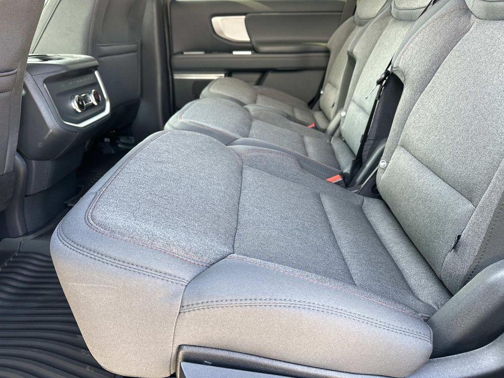 new 2025 Ford Expedition car, priced at $61,088