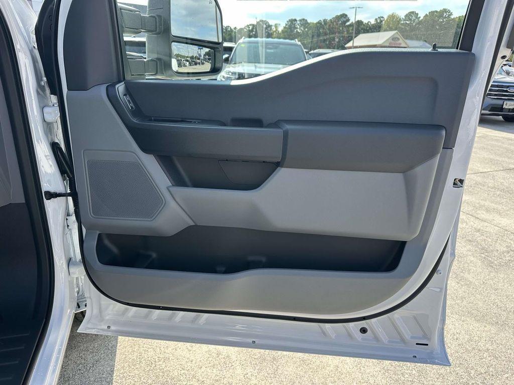 new 2026 Ford F-350 car, priced at $61,018