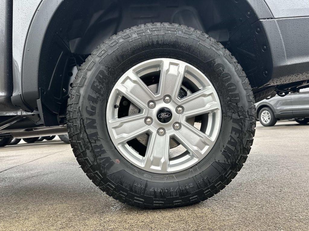 new 2025 Ford Ranger car, priced at $32,908