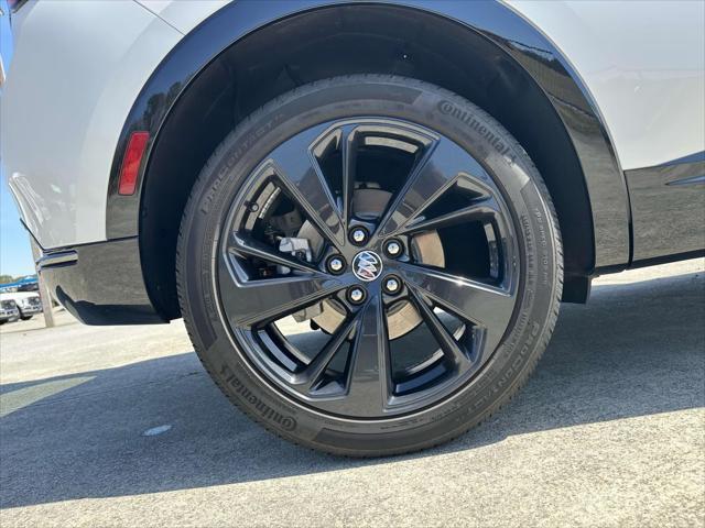 used 2023 Buick Envision car, priced at $33,089