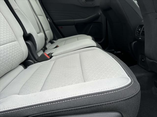 new 2025 Ford Escape car, priced at $30,048