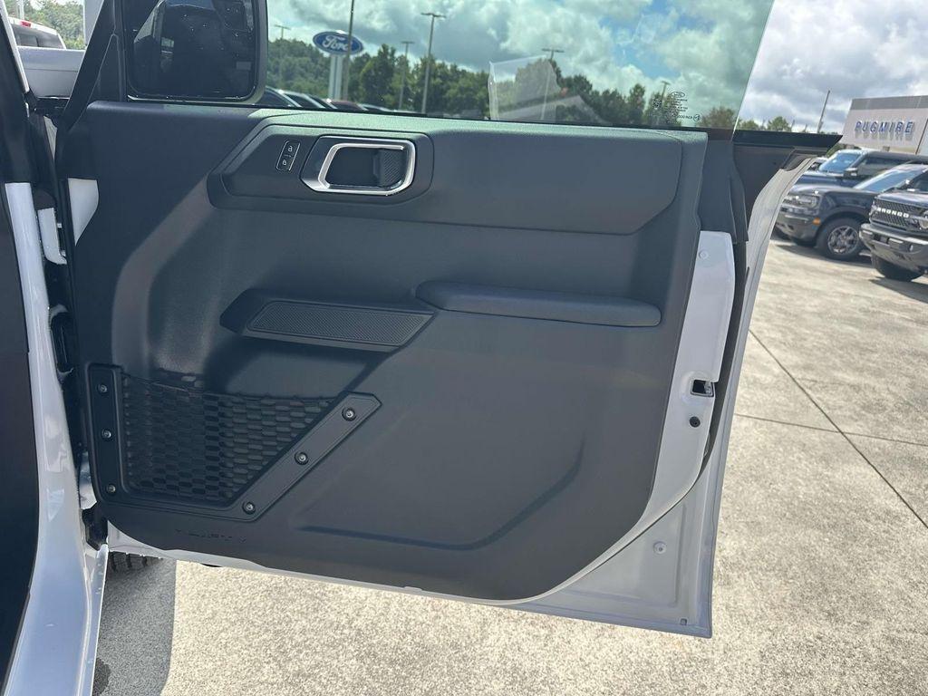 new 2025 Ford Bronco car, priced at $39,883