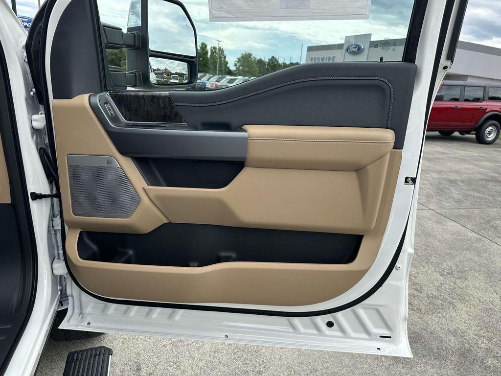 new 2025 Ford F-250 car, priced at $85,523