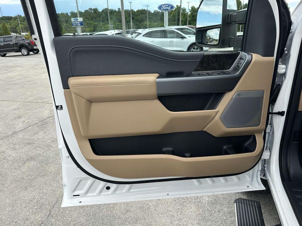 new 2025 Ford F-250 car, priced at $85,523