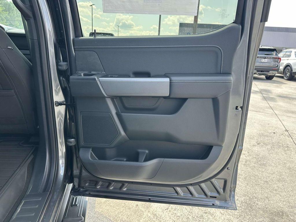 new 2025 Ford F-150 car, priced at $52,038