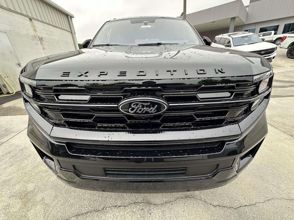 new 2025 Ford Expedition car, priced at $79,083