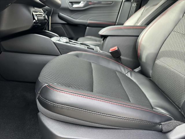 new 2025 Ford Escape car, priced at $31,398